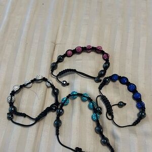 Set of 4 adjustable bracelets